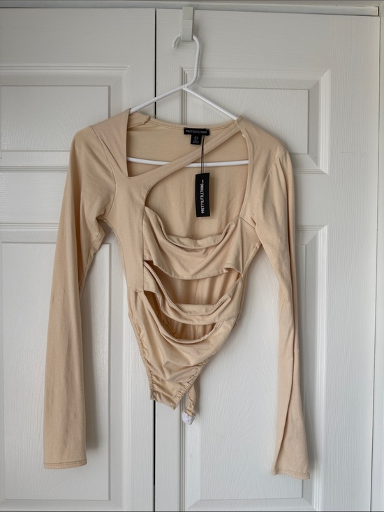 PrettyLittleThing Tops - NWT PrettyLittleThing Beige Cutout Long Sleeve Bodysuit